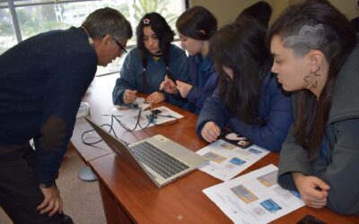 Estudiantes secundarios de Quillota aplican conocimientos de programación en Laboratorio de Robótica