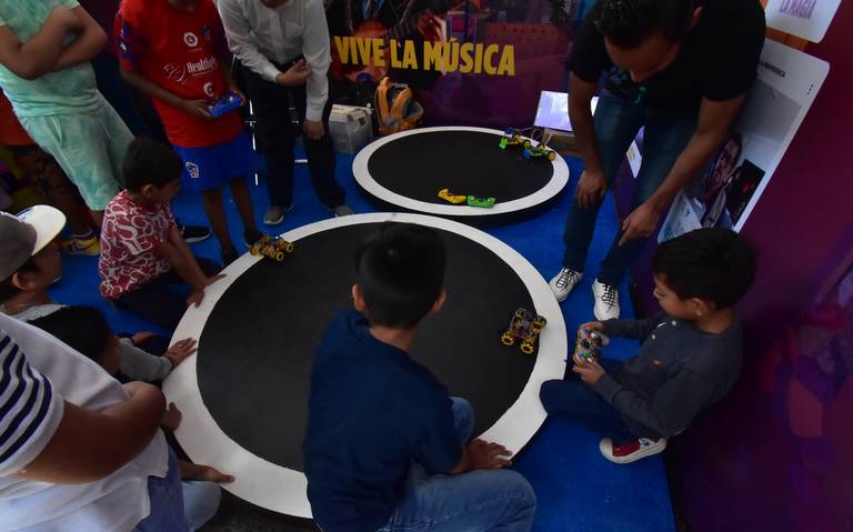 ¿Te gusta la robótica y las peleas de robots sumo? Esta competencia es para ti