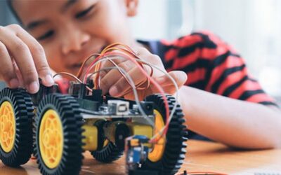 Robótica educativa en escuelas primarias: “Viene a enseñarles cómo funciona el mundo”