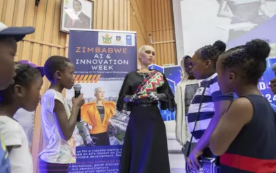 Sophia, el famoso robot e ícono global de la IA, conquista la feria de innovación de Zimbabue